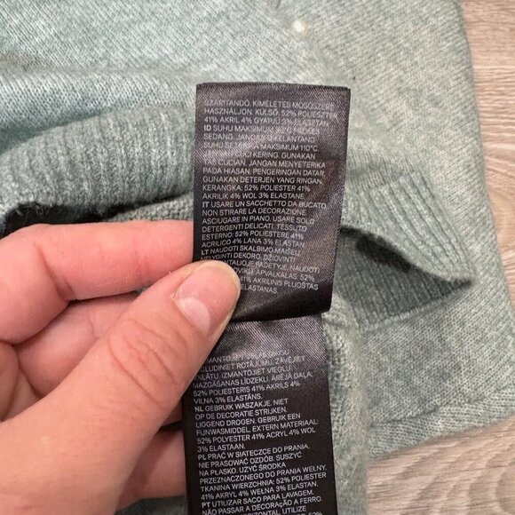 H&M Oversized Soft Green Pastel Beaded Knit Sweater sz M - Picture 5 of 9